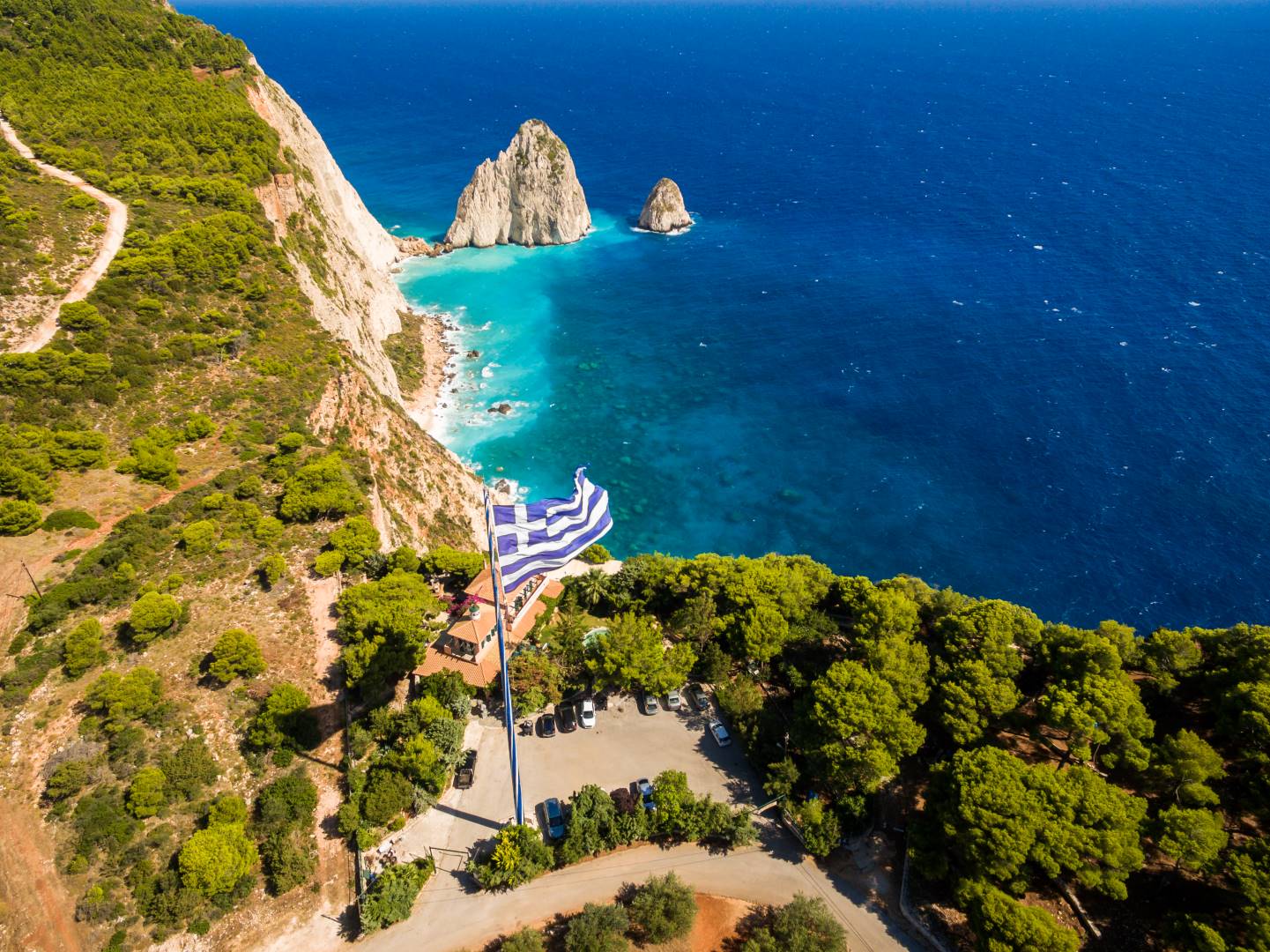 اقامت از طریق خرید ملک در یونان